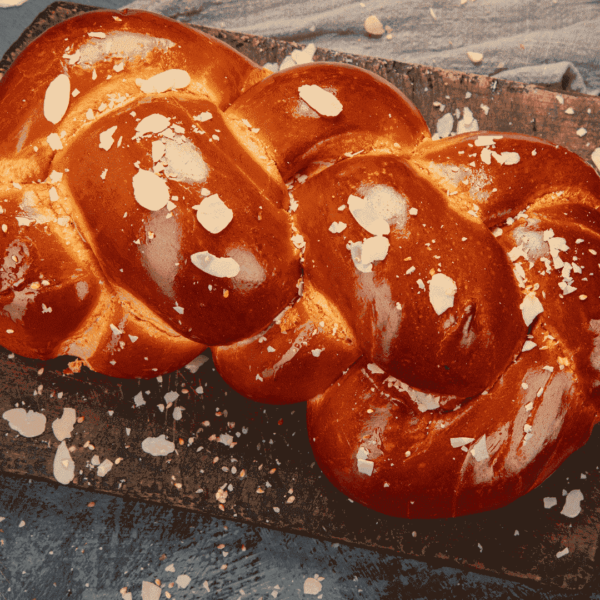 εικόνα με τσουρέκι πολίτικο